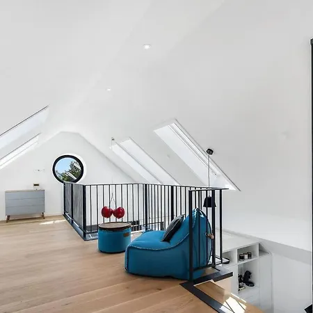 Rooftop Garden Sechs Apartman